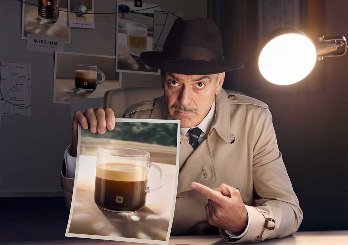 Portada de Nespresso comenzó el año enigmáticamente con George Clooney