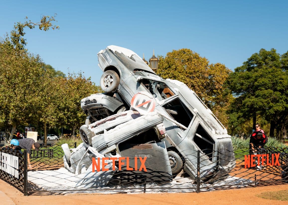 Portada de Monks y Netflix Argentina ponen El Eternauta en la calles de Buenos Aires