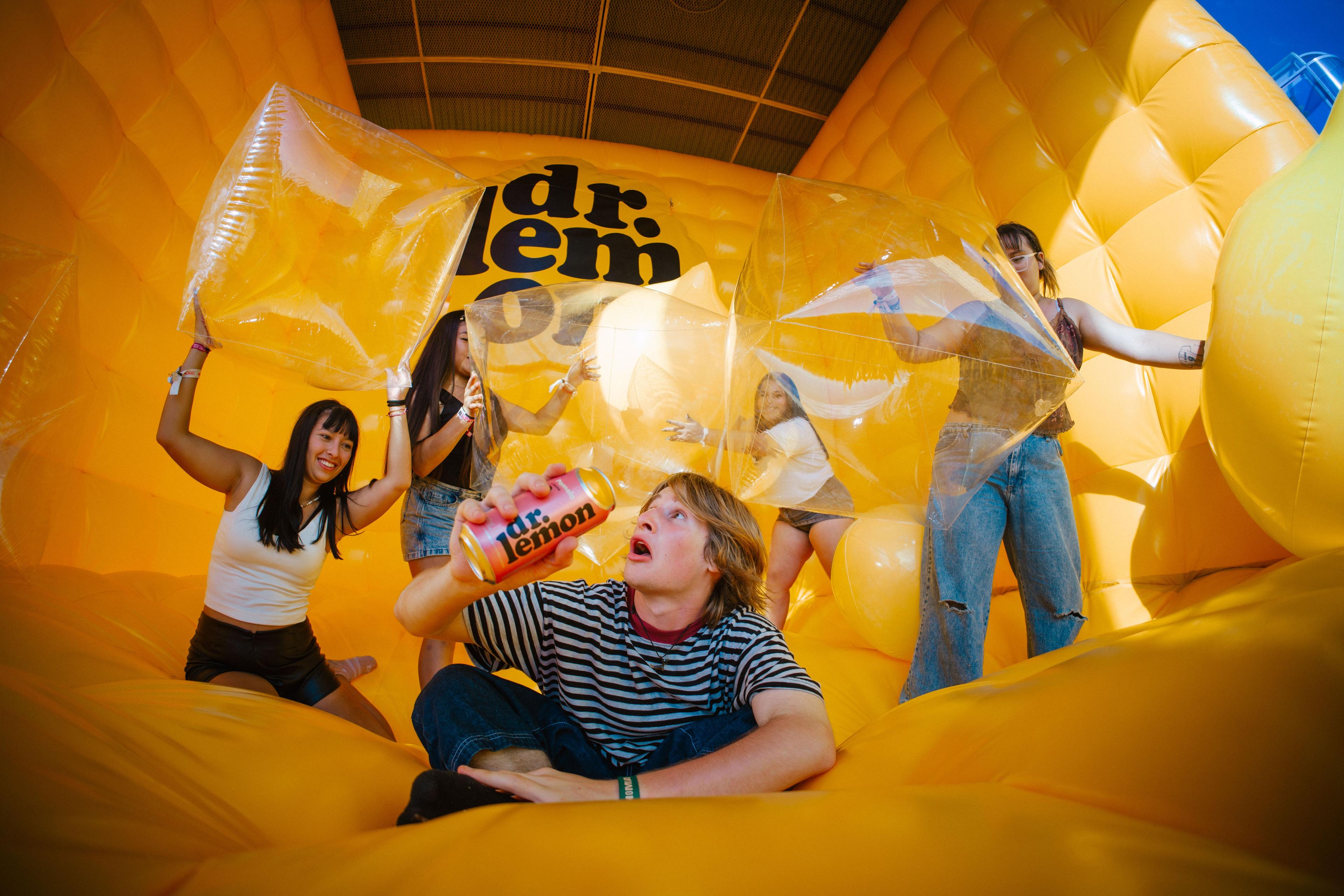 Portada de Lollapalooza 2026: Dr. Lemon volvió al festival con activaciones y contenido en vivo