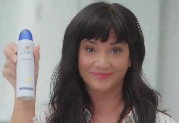Portada de Dove le abre a Griselda Siciliani su primera cuenta de TikTok para terminar con los tips de belleza peligrosos