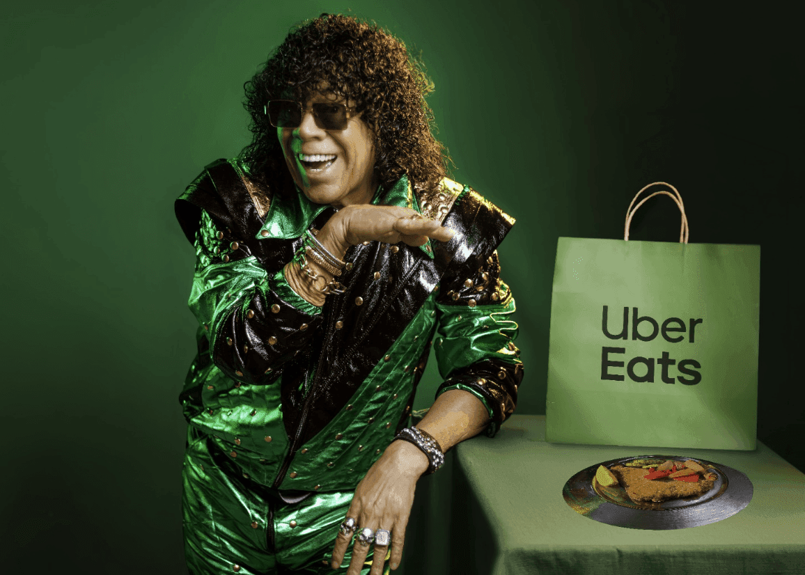 Portada de Uber Eats acelera junto a La Mona Jiménez