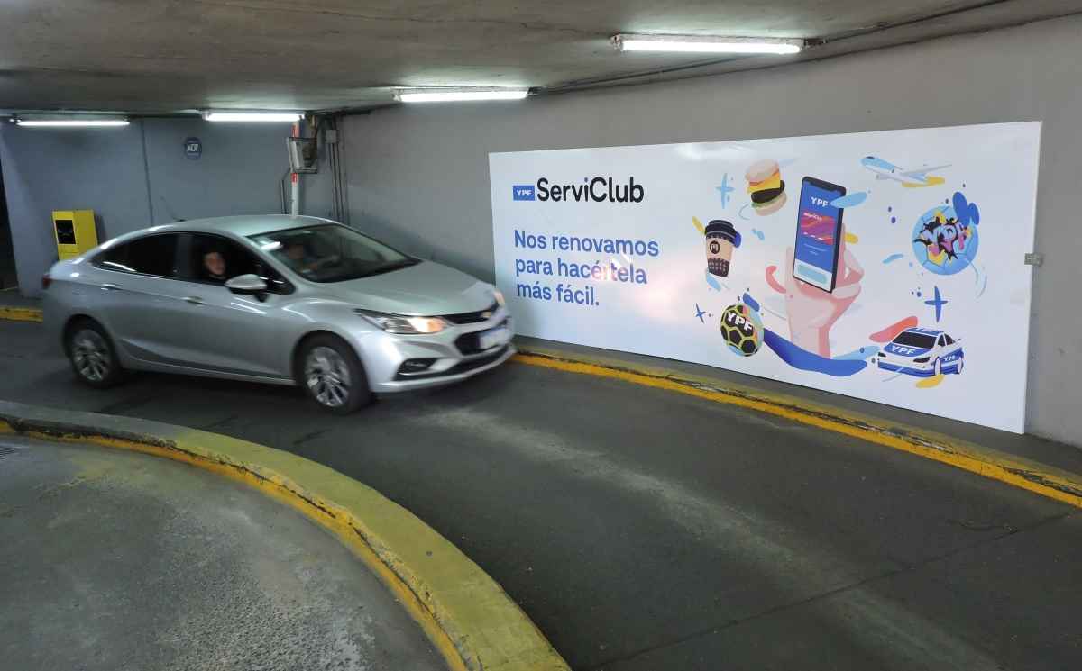 Portada de Relanzamiento de Serviclub en parkings de Resting Car
