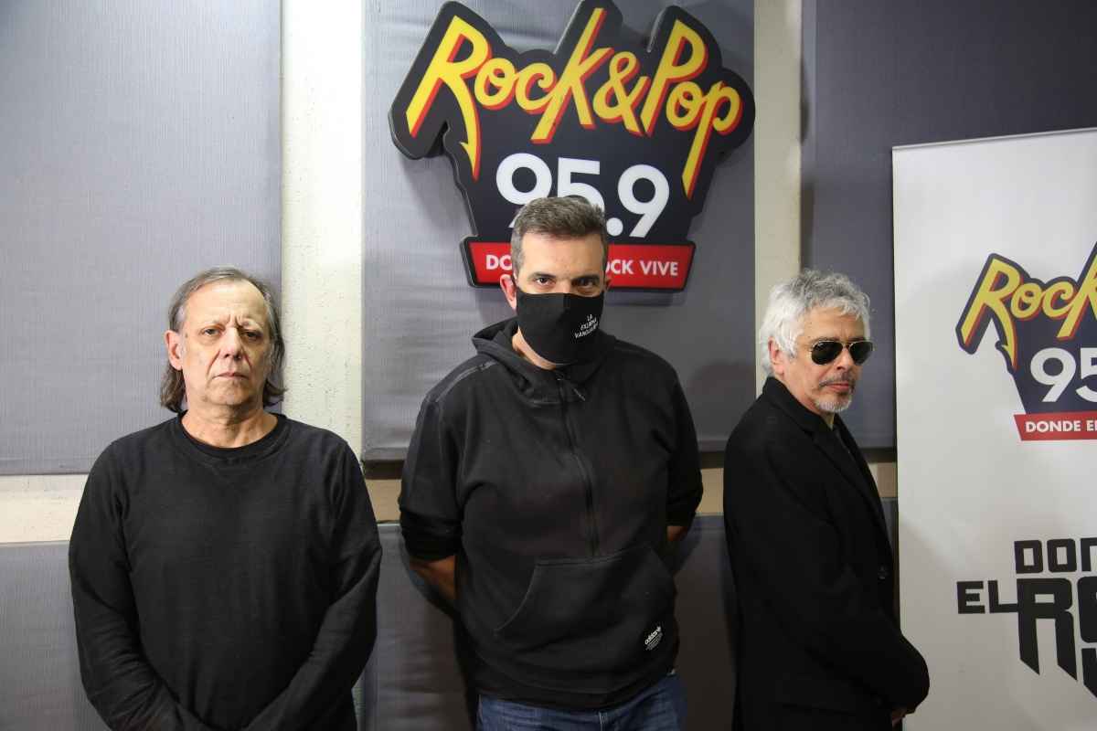 Portada de Por los 100 años de la radio, Lalo Mir, Bobby Flores y Douglas Vinci recordaron Radio Bangkok en Rock & Pop 
