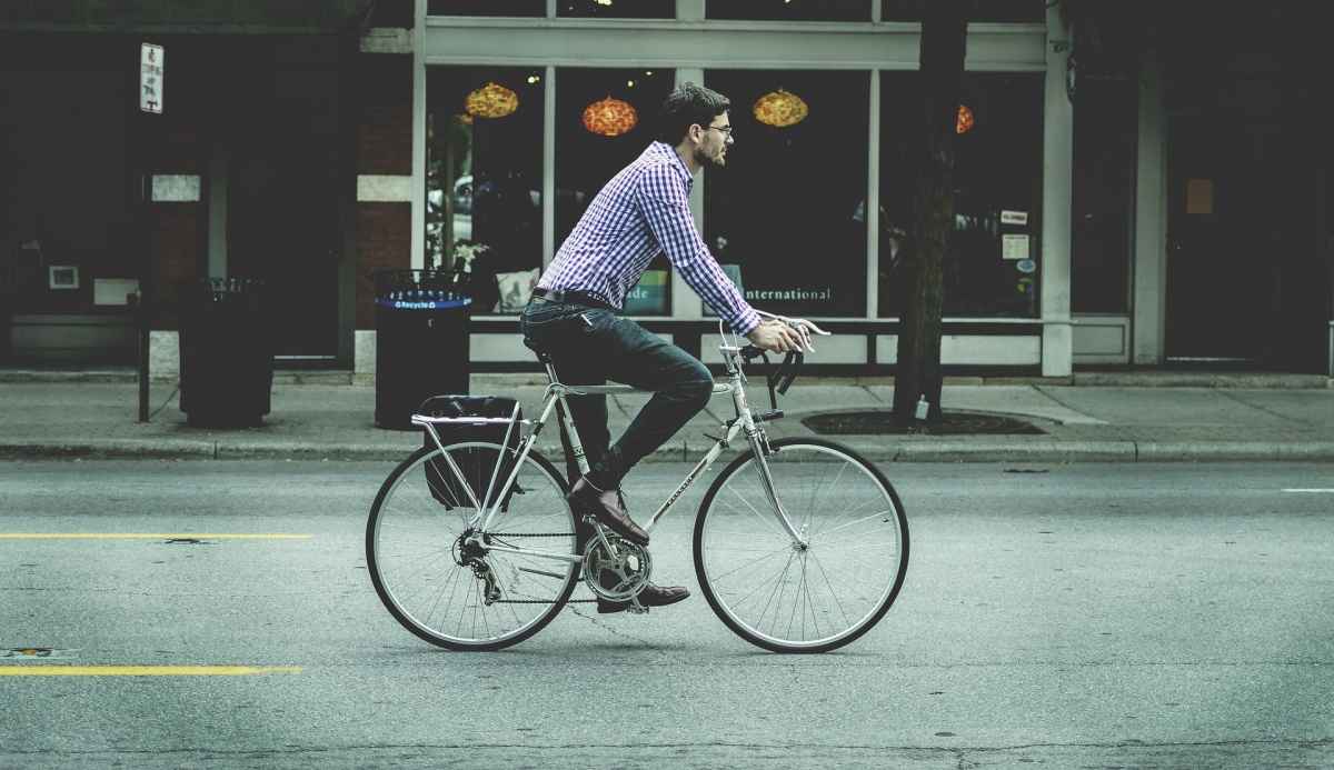 Portada de La movilidad en esta nueva etapa, cómo eligen trasladarse los argentinos: la bicicleta y la caminata son los favoritos