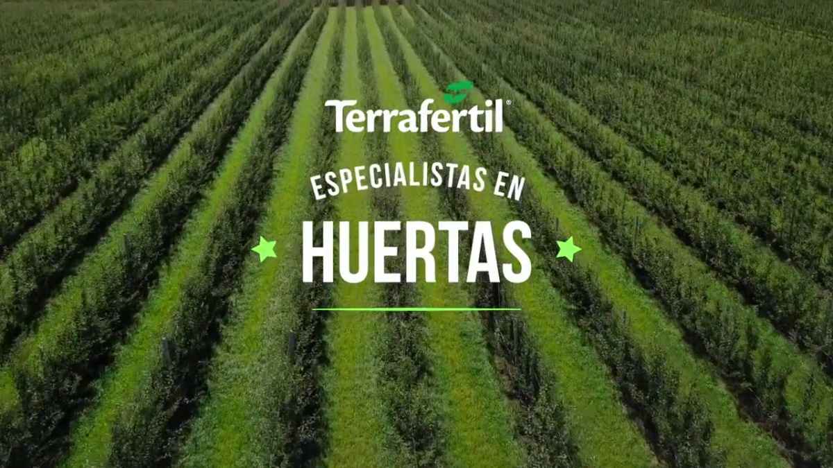 Portada de "Especialistas en Huertas", nueva campaña de Hermida para Terrafértil