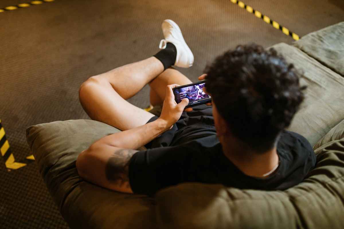 Portada de Mobile gaming 2021: Los jugadores argentinos pasan más de 10 horas a la semana en su dispositivo móvil y el 56% son mujeres