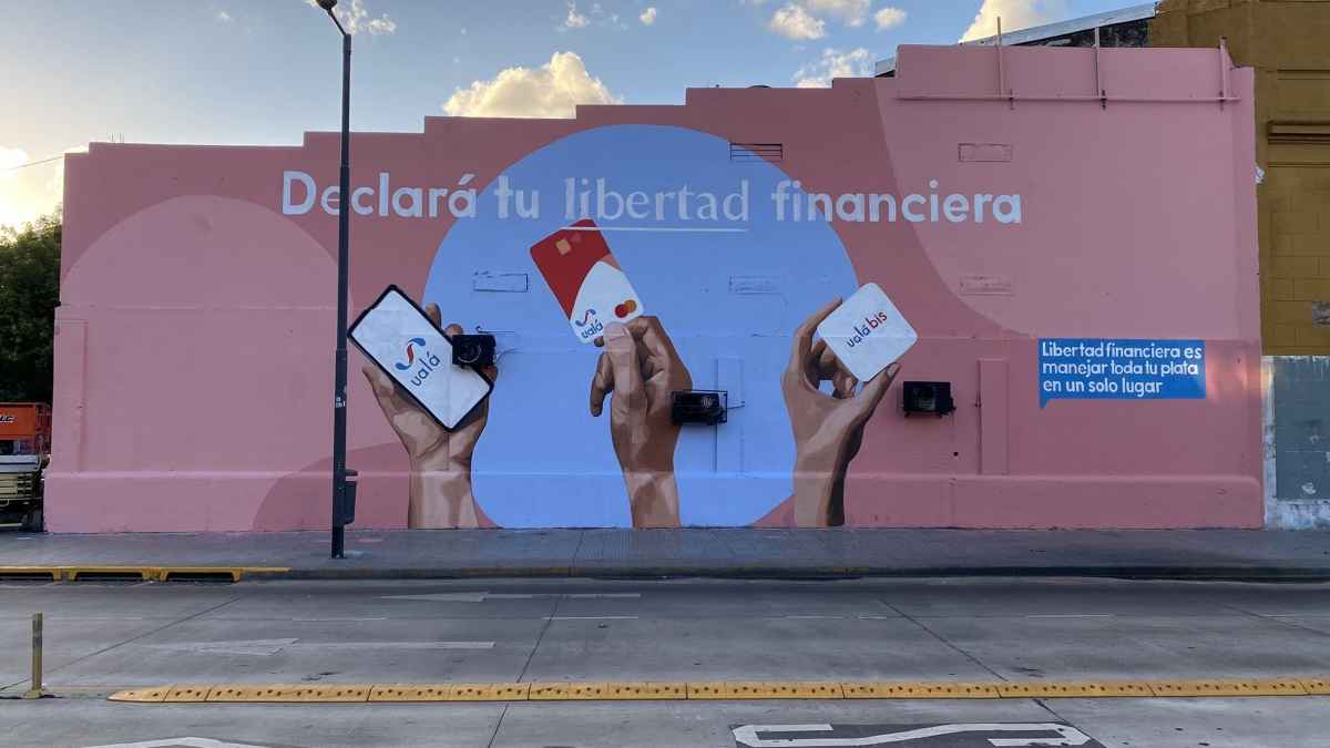 Portada de “Declará tu libertad financiera”, la nueva campaña de Ualá creada por Media.Monks