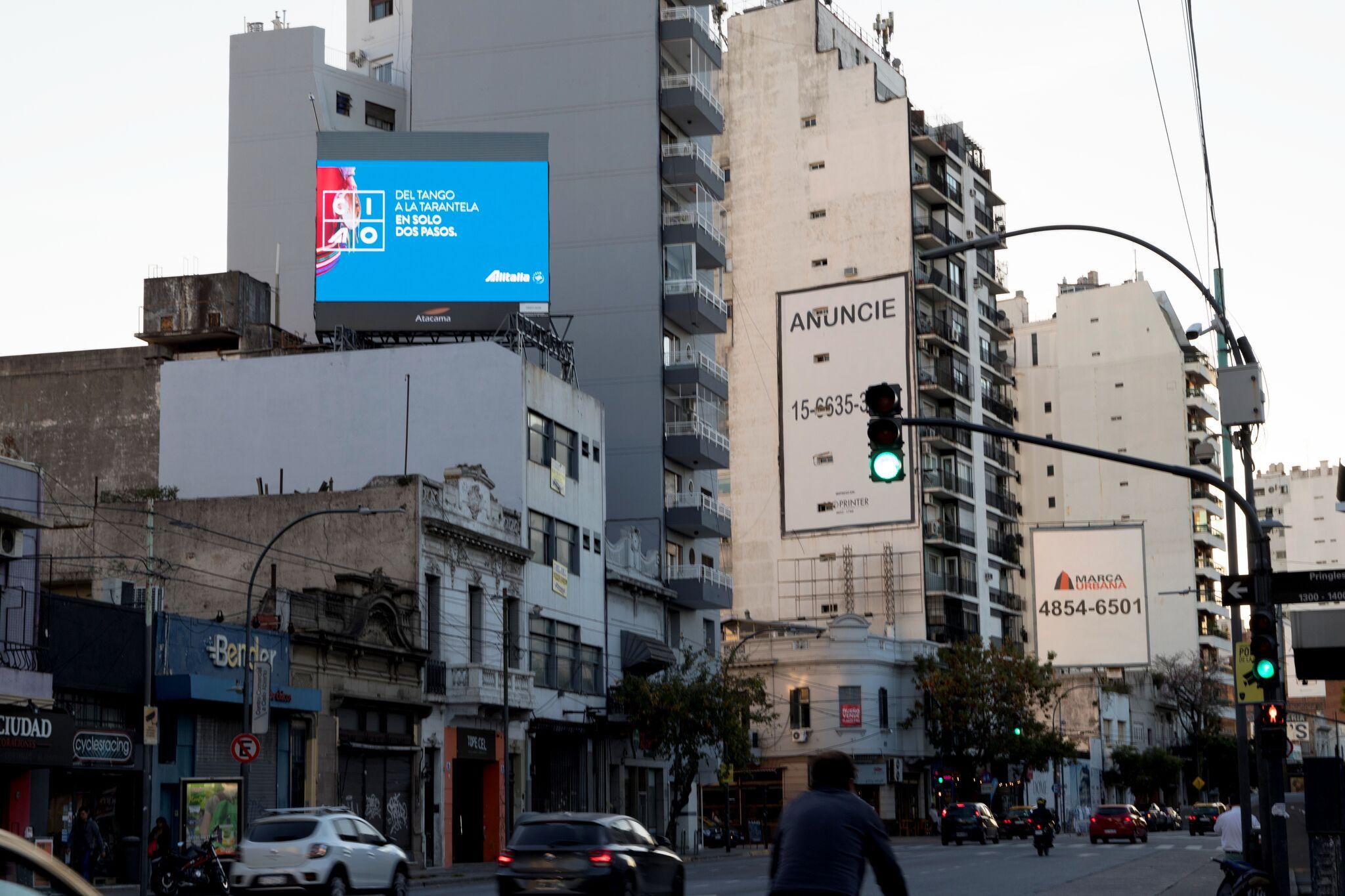 Portada de Atacama inaugura una nueva pantalla LED en Palermo Soho