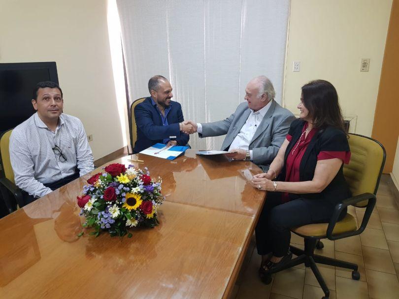 Portada de Infosis lanza en Paraguay una nueva solución para la gestión diaria de las organizaciones.