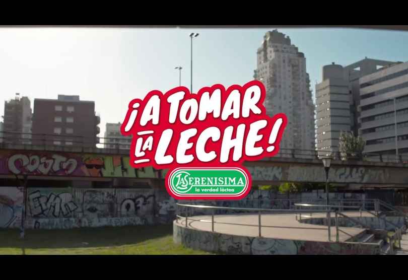 Portada de “A Tomar La Leche”, nueva campaña publicitaria de La Serenísima, creada por Cravero