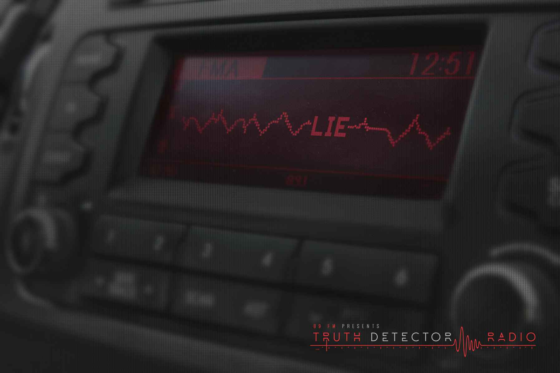 Portada de El dial del automóvil muestra si el entrevistado de 89FM miente o dice la verdad, creado por DM9DDB