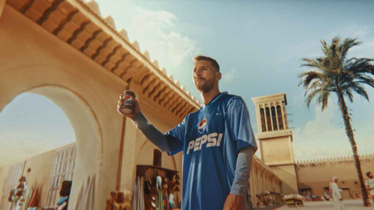 Portada de Pepsi estrena "Nutmeg Royale", un corto de fútbol protagonizado por Leo Messi, Paul Pogba y Ronaldinho