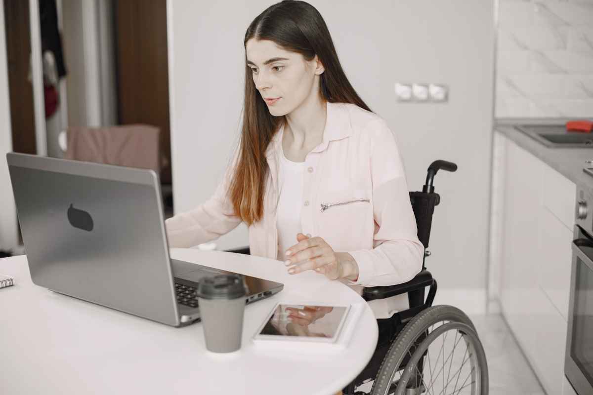 Portada de Incluyeme.com y Amazon Web Services lanzan programa de capacitación para la empleabilidad de personas con discapacidad