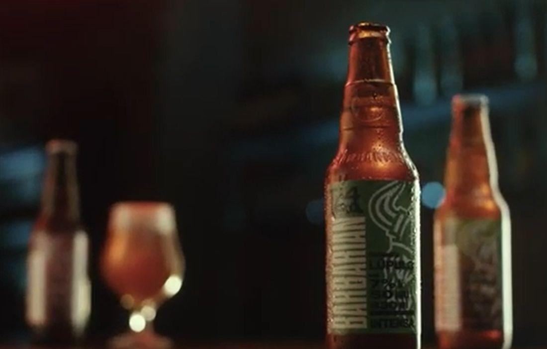 Portada de "Vive como eliger tu chela", campaña de Cerveza Artesanal Barbarian junto a Fantástica 