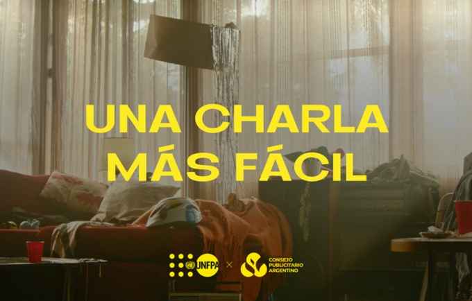 Portada de “Una charla más fácil”, la nueva campaña del CPA y UNFPA para prevenir el embarazo no intencional en la adolescencia en Argentina