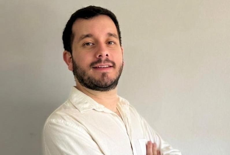 Portada de Comu incorpora a Sergio Amarilla como director de servicio al cliente