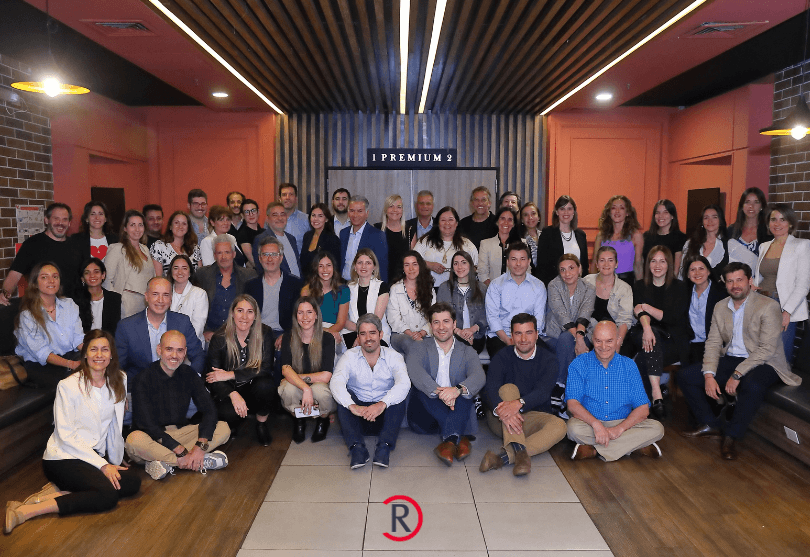 Portada de Las opiniones de los jurados del Lápiz de Oro de RRPP 1er. Semestre 2025